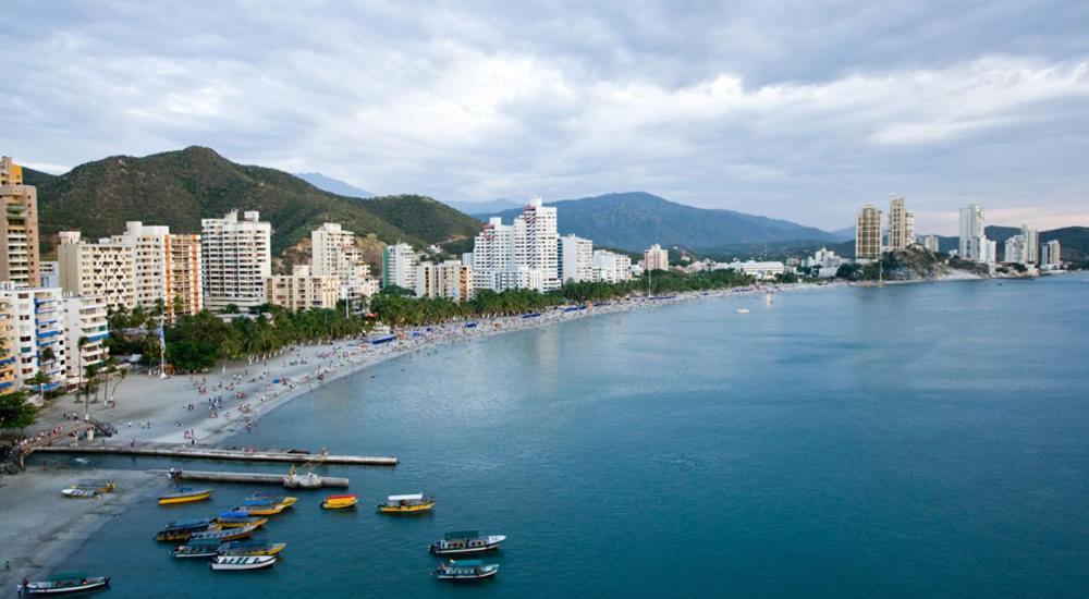 Karey Apto Amoblado Frente Al Mar Apartment Santa Marta  Exterior photo